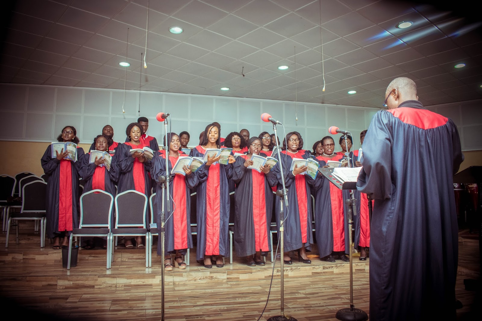 Christmas in Africa carol presentation by Scripture Pasture Christian Center choir